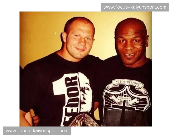 澳洲战神还是格斗天王？袋鼠vs拳击手，一场你绝对想不到的跨界对决！